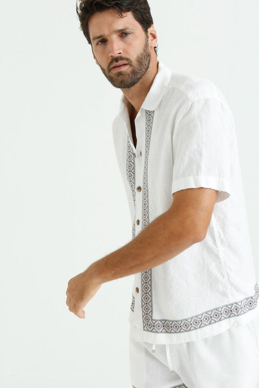 Camisa de Linho Bordada Over MC - Off White
