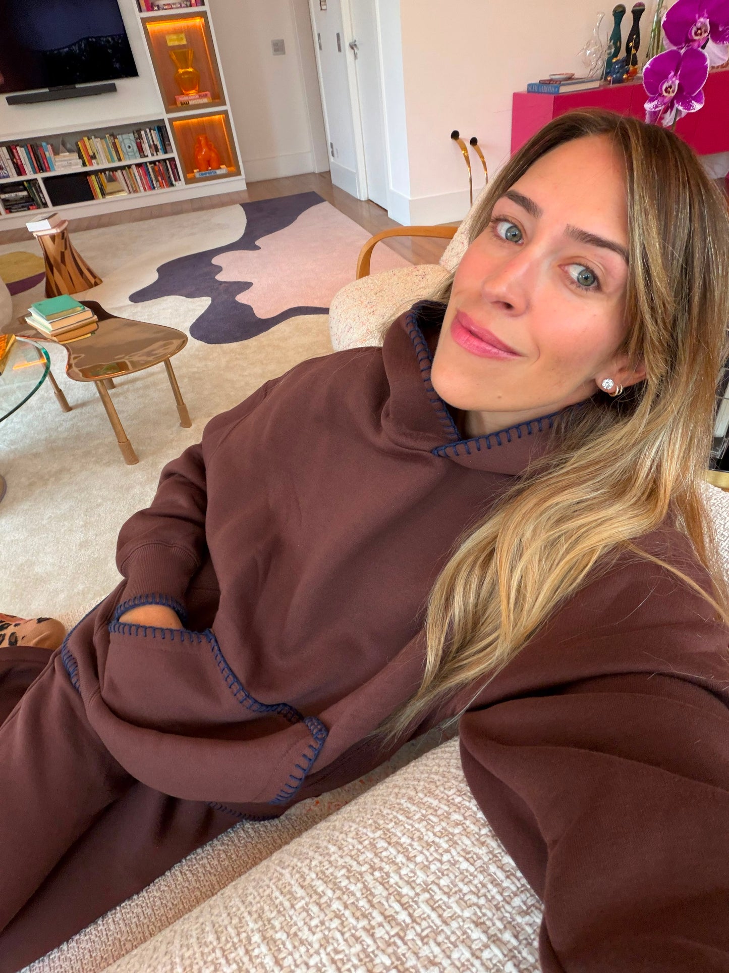 Blusa Moletom Oversized com Bordado - Marrom